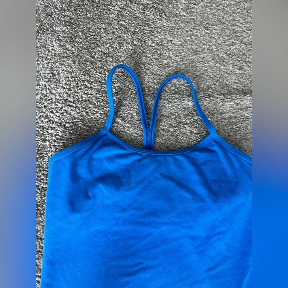 Size 6 Power Y Lululemon Tank Top - Picture 2 of 3
